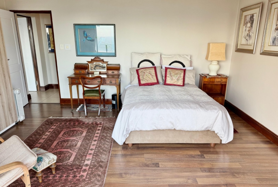 4 Bedroom Property for Sale in Constantia Kloof Western Cape